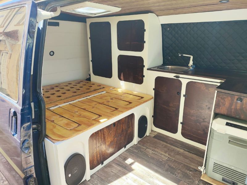 volkswagen-transporter-camper