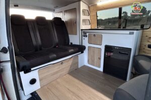 vw-transporter-salon vw-transporter-salon